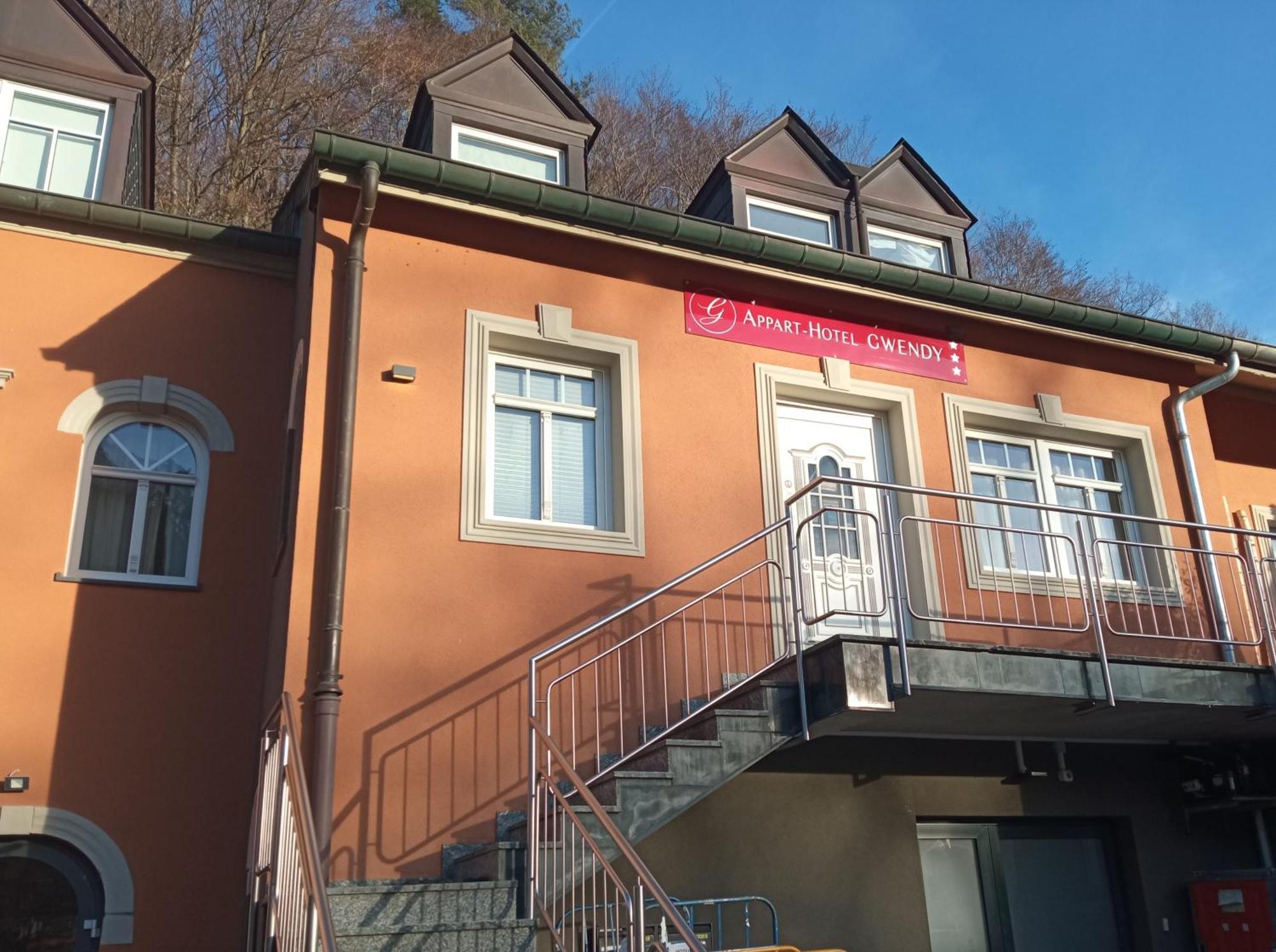 Appart-Hotel Gwendy Bour Eksteriør bilde