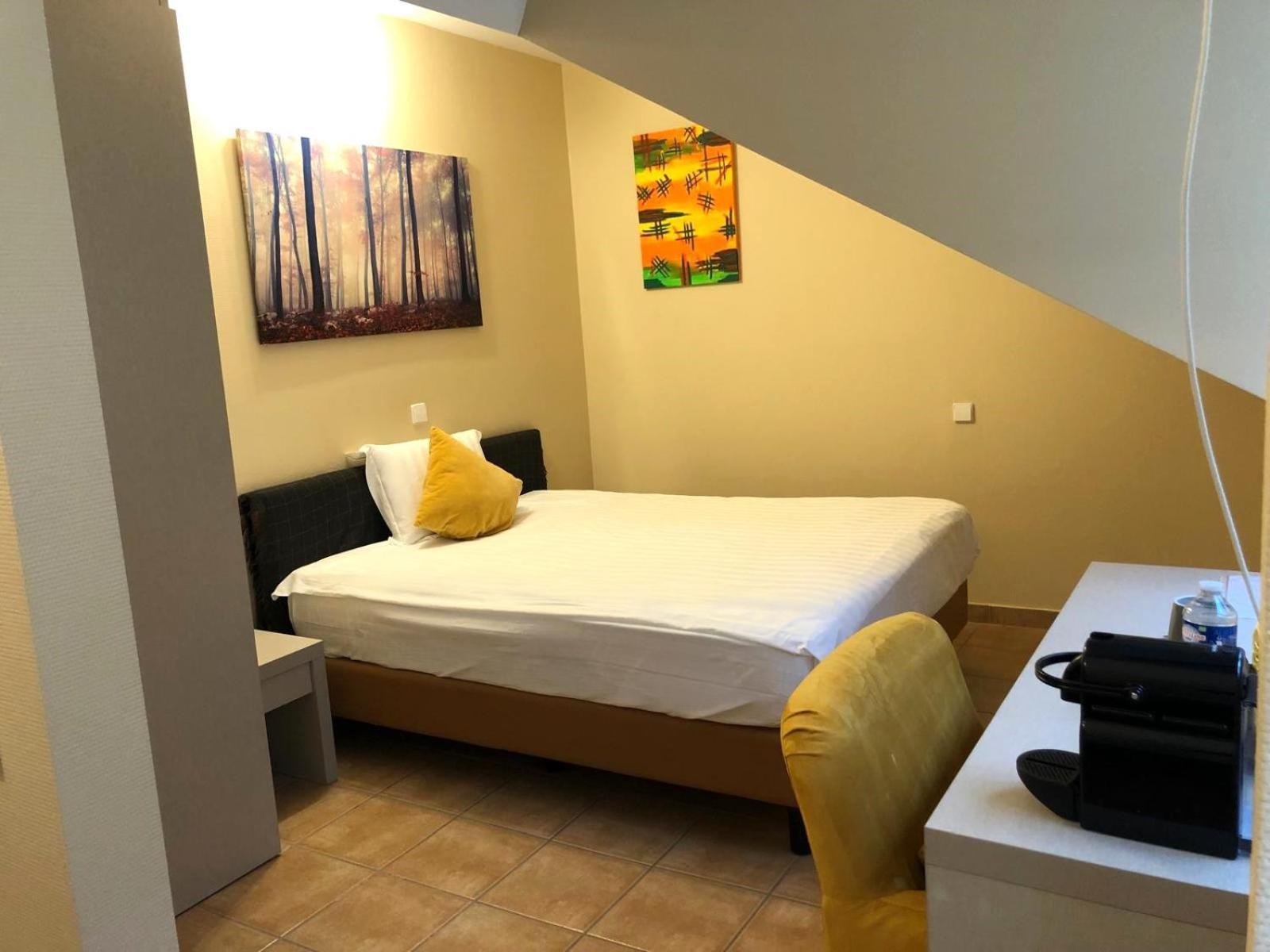 Appart-Hotel Gwendy Bour Eksteriør bilde