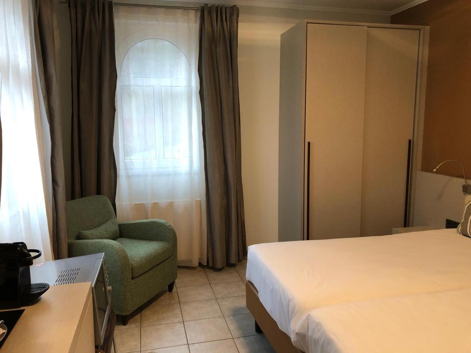 Appart-Hotel Gwendy Bour Eksteriør bilde