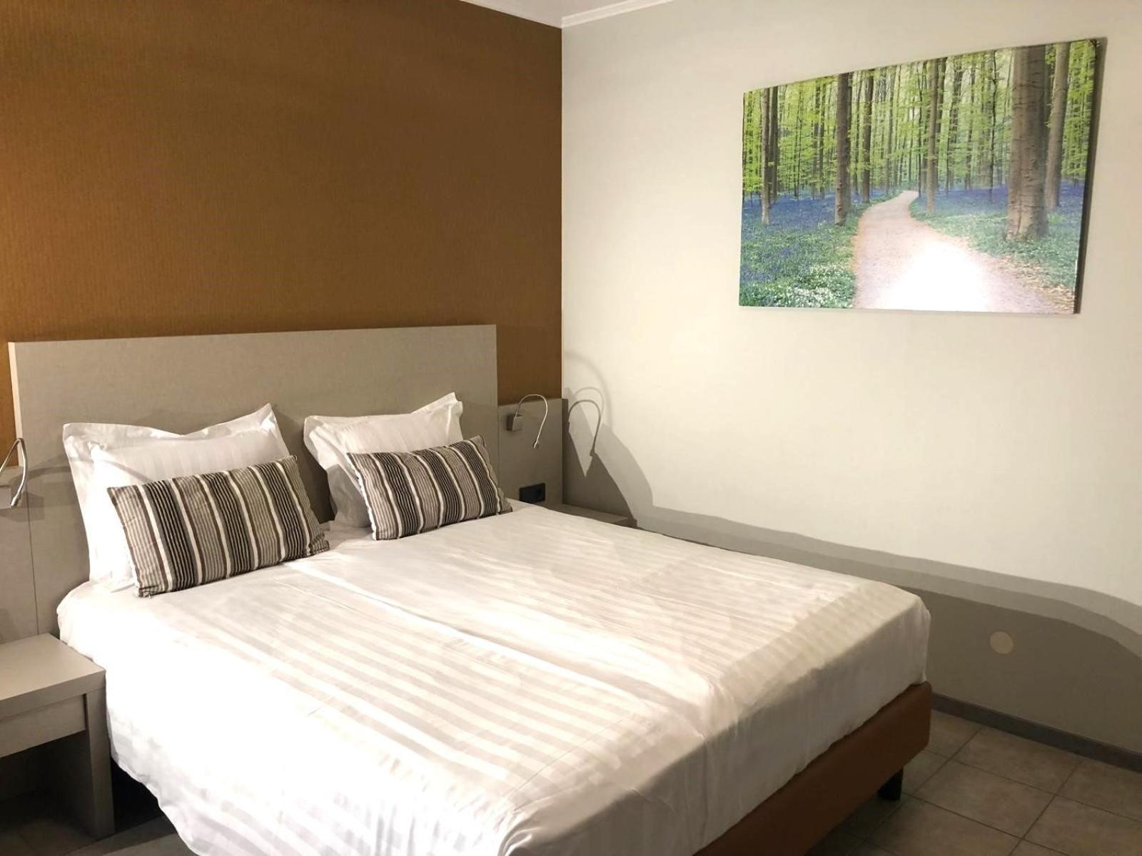 Appart-Hotel Gwendy Bour Eksteriør bilde